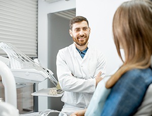 dentist talking to patient 
